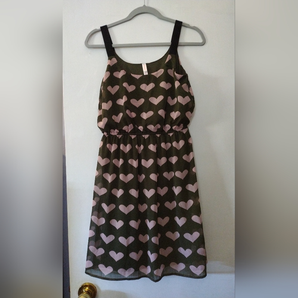 Xhilaration short dark green dress with pale pink hearts size M